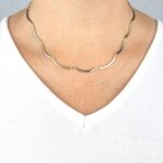 Ženska verižica LUNICA MINI, dvobarvna, votla. Zlatarna BB - Branimir Boršič. Slovensko poreklo. Na voljo: rumeno, belo in rdeče zlato.