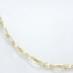 Ženska verižica SARY. Zlatarna BB - Branimir Boršič. Slovensko poreklo. Na voljo: rumeno zlato, belo zlato in rdeče zlato.