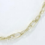 Ženska verižica LORA. Zlatarna BB - Branimir Boršič. Slovensko poreklo. Na voljo: rumeno zlato, belo zlato in rdeče zlato.