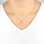 Ženski obesek MEDDY, za verižico. Zlatarna BB - Branimir Boršič. Slovensko poreklo. Na voljo: rumeno, belo in rdeče zlato.