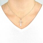 Moški obesek KRIŽ 1, za verižico. Zlatarna BB - Branimir Boršič. Slovensko poreklo. Na voljo: rumeno, belo in rdeče zlato.