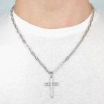 Moški obesek KRIŽ 9, za verižico. Zlatarna BB - Branimir Boršič. Slovensko poreklo. Na voljo: rumeno, belo in rdeče zlato.