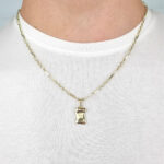 Moški obesek PAPIRUS MAXI 2, za verižico. Zlatarna BB - Branimir Boršič. Slovensko poreklo. Na voljo: rumeno, belo in rdeče zlato.