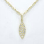 Ženski obesek SIMY, za verižico. Zlatarna BB - Branimir Boršič. Slovensko poreklo. Na voljo: rumeno, belo in rdeče zlato.