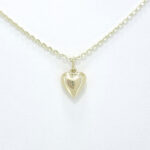 Ženski obesek RUBBY, za verižico. Zlatarna BB - Branimir Boršič. Slovensko poreklo. Na voljo: rumeno, belo in rdeče zlato.