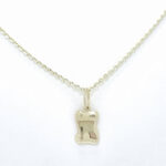 Moški obesek PAPIRUS MINI 2, za verižico. Zlatarna BB - Branimir Boršič. Slovensko poreklo. Na voljo: rumeno, belo in rdeče zlato.