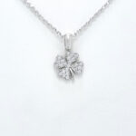 Ženski obesek LUCKY 2, za verižico. Zlatarna BB - Branimir Boršič. Slovensko poreklo. Na voljo: rumeno, belo in rdeče zlato.