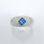 Ženski prstan AQUA, zlati prstani, zaročni prstani, poročni prstani. Zlatarna BB - Branimir Boršič. Slovensko poreklo. Belo, rumeno zlato.