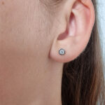 Ženski uhani ELLA, zlati uhani. Zlatarna BB - Branimir Boršič. Slovensko poreklo. Na voljo: rumeno, belo in rdeče zlato.