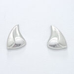 Ženski uhani AWORY, zlati uhani. Zlatarna BB - Branimir Boršič. Slovensko poreklo. Na voljo: rumeno, belo in rdeče zlato.