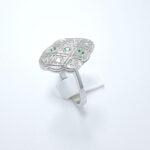 Ženski prstan LORELEI, zlati prstani, zaročni prstani, poročni prstani. Zlatarna BB - Branimir Boršič. Slovensko poreklo. Belo, rumeno zlato.