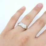 Ženski prstan ODETTE, zlati prstani, zaročni prstani, poročni prstani. Zlatarna BB - Branimir Boršič. Slovensko poreklo. Belo, rumeno zlato.