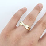 Ženski prstan EMMA, zlati prstani, zaročni prstani, poročni prstani. Zlatarna BB - Branimir Boršič. Slovensko poreklo. Belo, rumeno zlato.