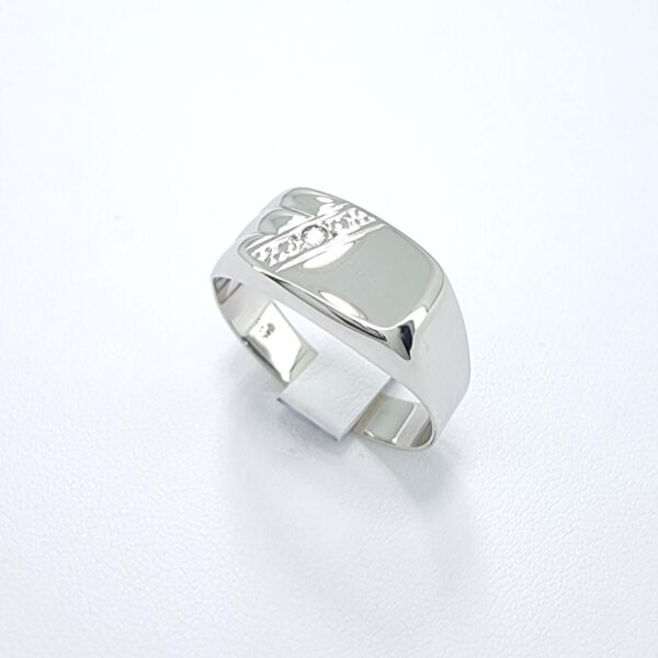 Ženski prstan LIAM, zlati prstani, zaročni prstani, poročni prstani. Zlatarna BB - Branimir Boršič. Slovensko poreklo. Belo, rumeno zlato.