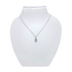 Ženski obesek LAVANDER, za verižico. Zlatarna BB - Branimir Boršič. Slovensko poreklo. Na voljo: rumeno, belo in rdeče zlato.