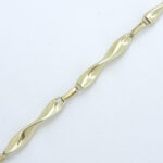 Ženska zapestnica DEBRA 1, zlata zapestnica, zaročna zapestnica, poročna zapestnica. Zlatarna BB - Branimir Boršič. Nakit po meri.