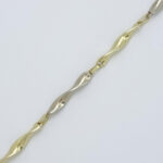 Ženska zapestnica LUNICA MAXI, valovita, votla, zlata zapestnica, zaročna zapestnica, poročna zapestnica. Zlatarna BB - Branimir Boršič. Nakit po meri.