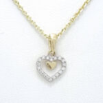 Ženski obesek OBESEK 6, za verižico. Zlatarna BB - Branimir Boršič. Slovensko poreklo. Na voljo: rumeno in belo zlato.