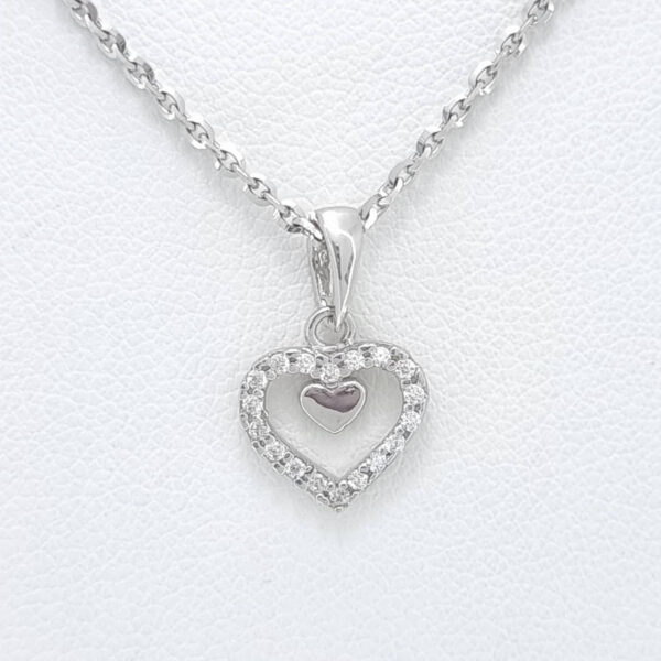 Ženski obesek OBESEK 6, za verižico. Zlatarna BB - Branimir Boršič. Slovensko poreklo. Na voljo: rumeno in belo zlato.