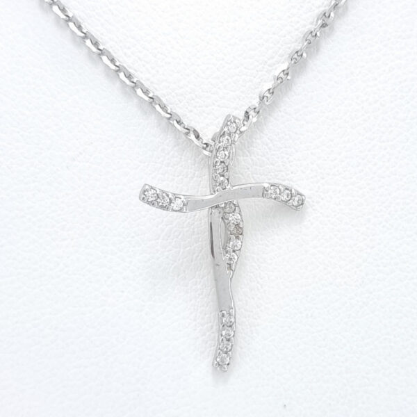 Ženski obesek OBESEK 9, za verižico. Zlatarna BB - Branimir Boršič. Slovensko poreklo. Na voljo: rumeno in belo zlato.