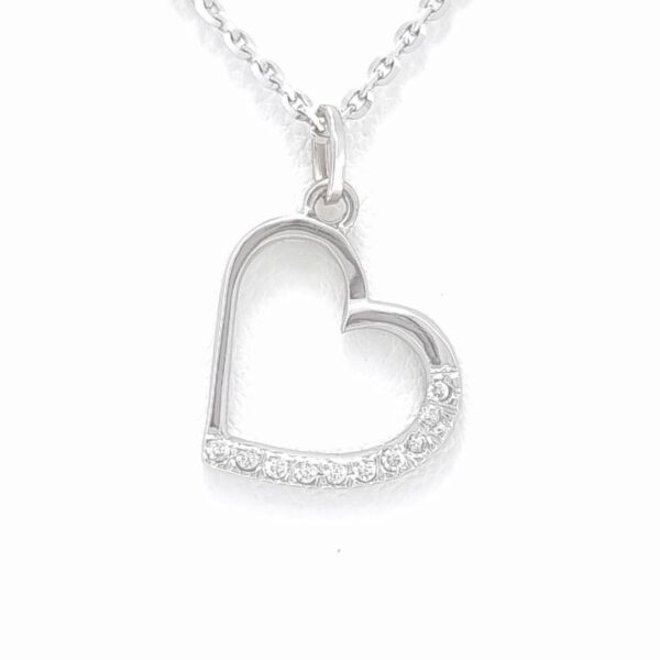 Ženski obesek OBESEK 16, za verižico. Zlatarna BB - Branimir Boršič. Slovensko poreklo. Na voljo: rumeno in belo zlato.