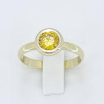 Ženski prstan CIRKON RUMENI, zlati prstani, zaročni prstani, poročni prstani. Zlatarna BB - Branimir Boršič. Slovensko poreklo. Belo, rumeno zlato.