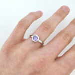 Ženski prstan CIRKON AMETIST, zlati prstani, zaročni prstani, poročni prstani. Zlatarna BB - Branimir Boršič. Slovensko poreklo. Belo, rumeno zlato.