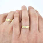 Poročna prstana WAVE, zlati prstani, zaročni prstani, poročni prstani. Zlatarna BB - Branimir Boršič. Slovensko poreklo. Belo, rumeno zlato.