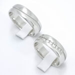 Poročna prstana KISS, zlati prstani, zaročni prstani, poročni prstani. Zlatarna BB - Branimir Boršič. Slovensko poreklo. Belo, rumeno zlato.