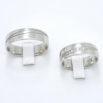 Poročna prstana OUR WAY, zlati prstani, zaročni prstani, poročni prstani. Zlatarna BB - Branimir Boršič. Slovensko poreklo. Belo, rumeno zlato.