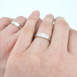 Poročna prstana INSPIRATION, zlati prstani, zaročni prstani, poročni prstani. Zlatarna BB - Branimir Boršič. Slovensko poreklo. Belo, rumeno zlato.