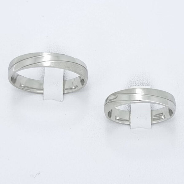 Poročna prstana FOUNDATION, zlati prstani, zaročni prstani, poročni prstani. Zlatarna BB - Branimir Boršič. Slovensko poreklo. Belo, rumeno zlato.