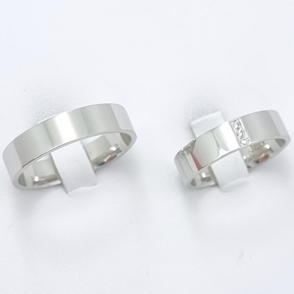 Poročna prstana BEAUTY, zlati prstani, zaročni prstani, poročni prstani. Zlatarna BB - Branimir Boršič. Slovensko poreklo. Belo, rumeno zlato.