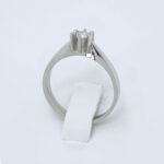 Zaročni prstan SOLITAIRE 3, zlati prstani, zaročni prstani, poročni prstani. Zlatarna BB - Branimir Boršič. Slovensko poreklo. Belo, rumeno zlato.